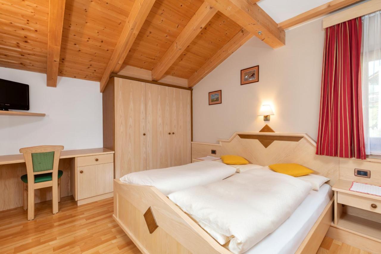 Ferienwohnung Ciasa Odlana St. Kassian Exterior foto